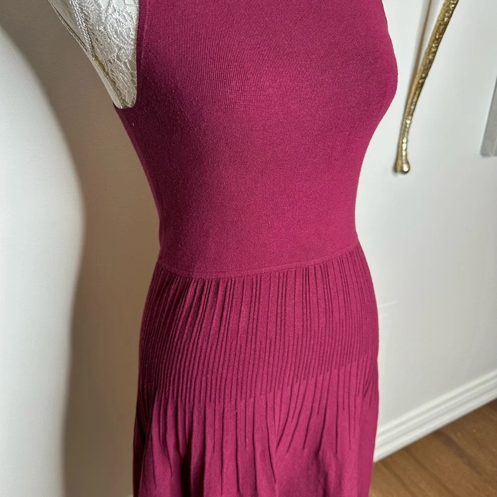 Club Monaco Sleeveless High Neck Dress Az. S - Picture 4 of 4